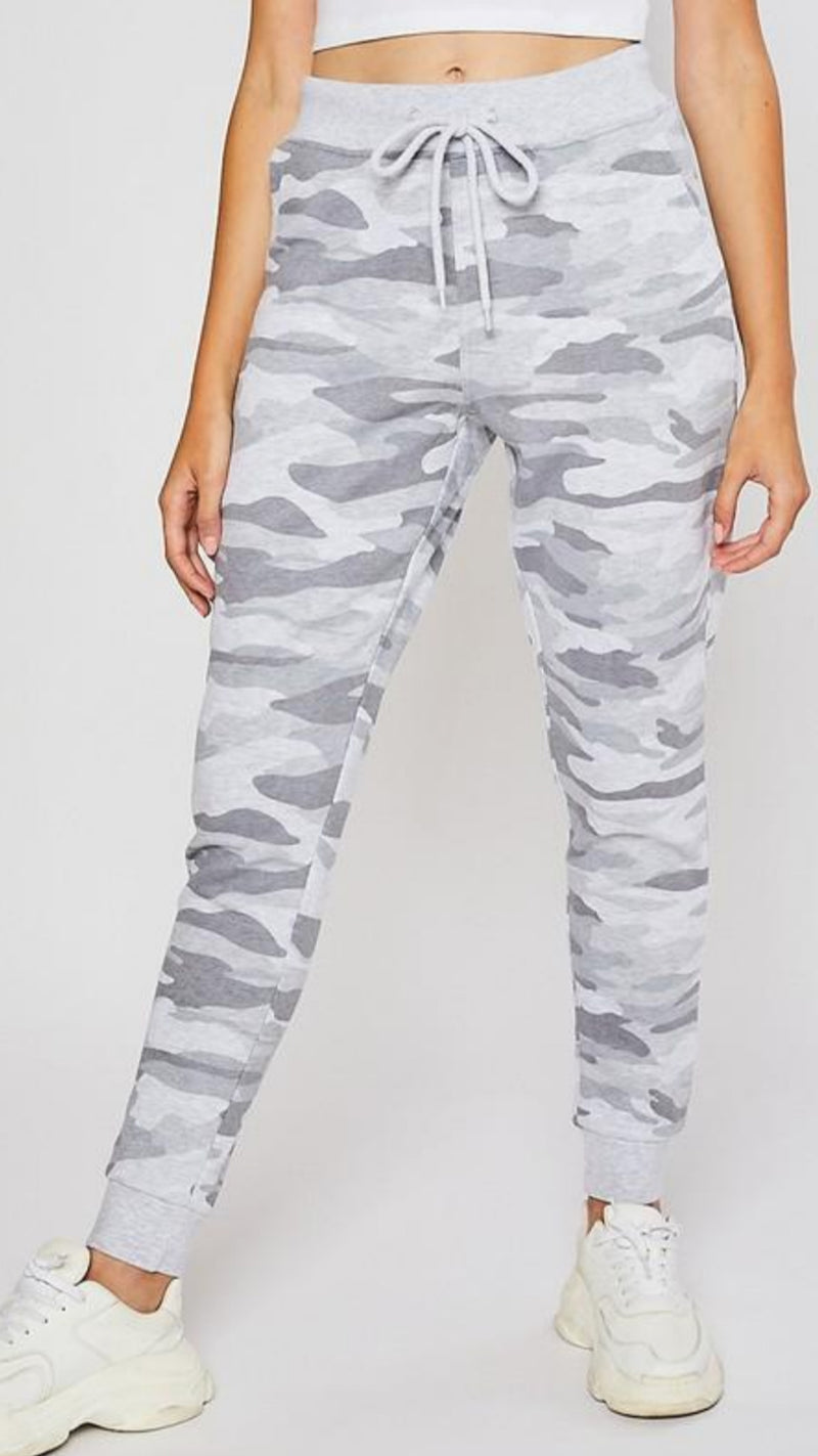 RELAXED FIT JOGGER